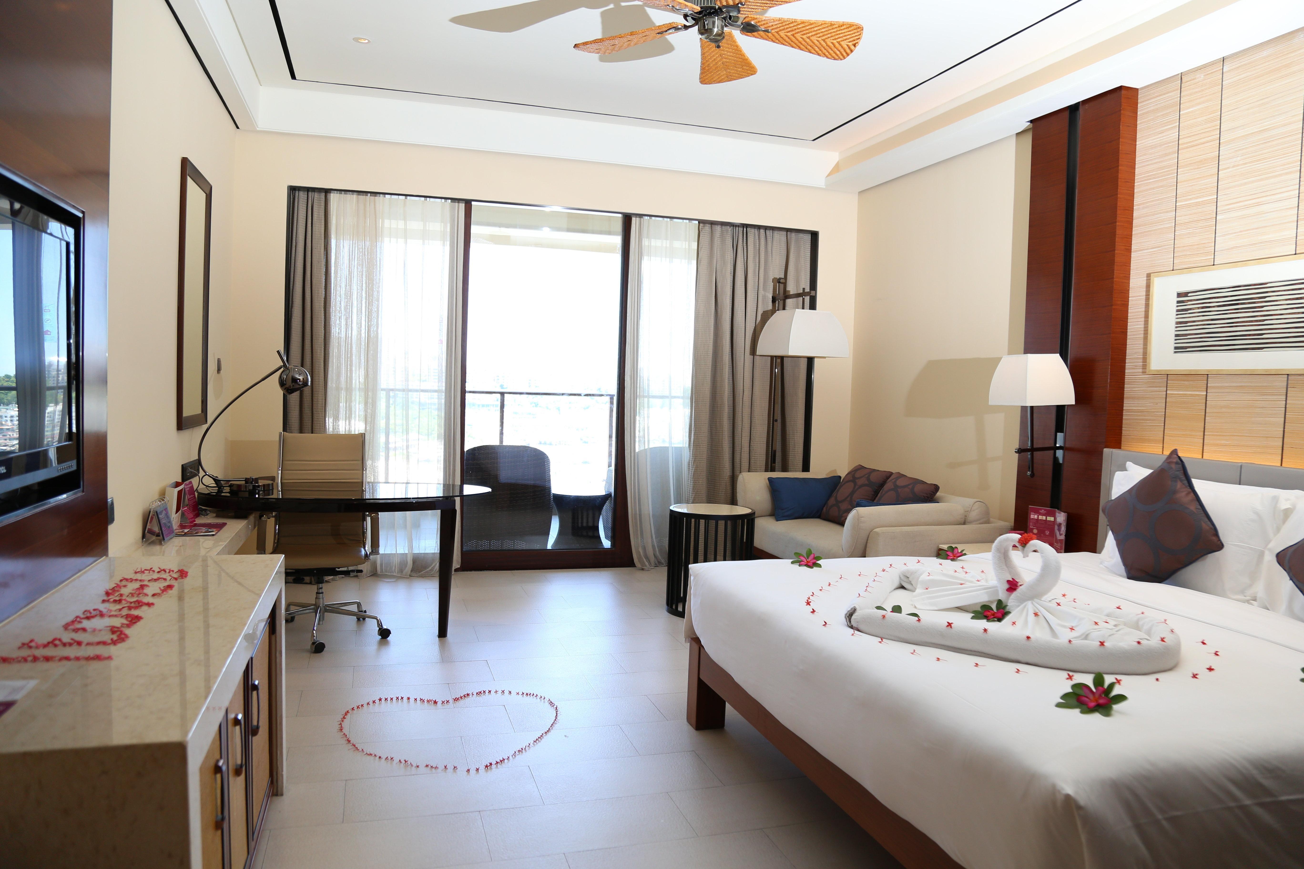 คราวน์ พลาซา ซานยา ซิตี้เซ็นเตอร์ Hotel ซานย่า ภายนอก รูปภาพ
