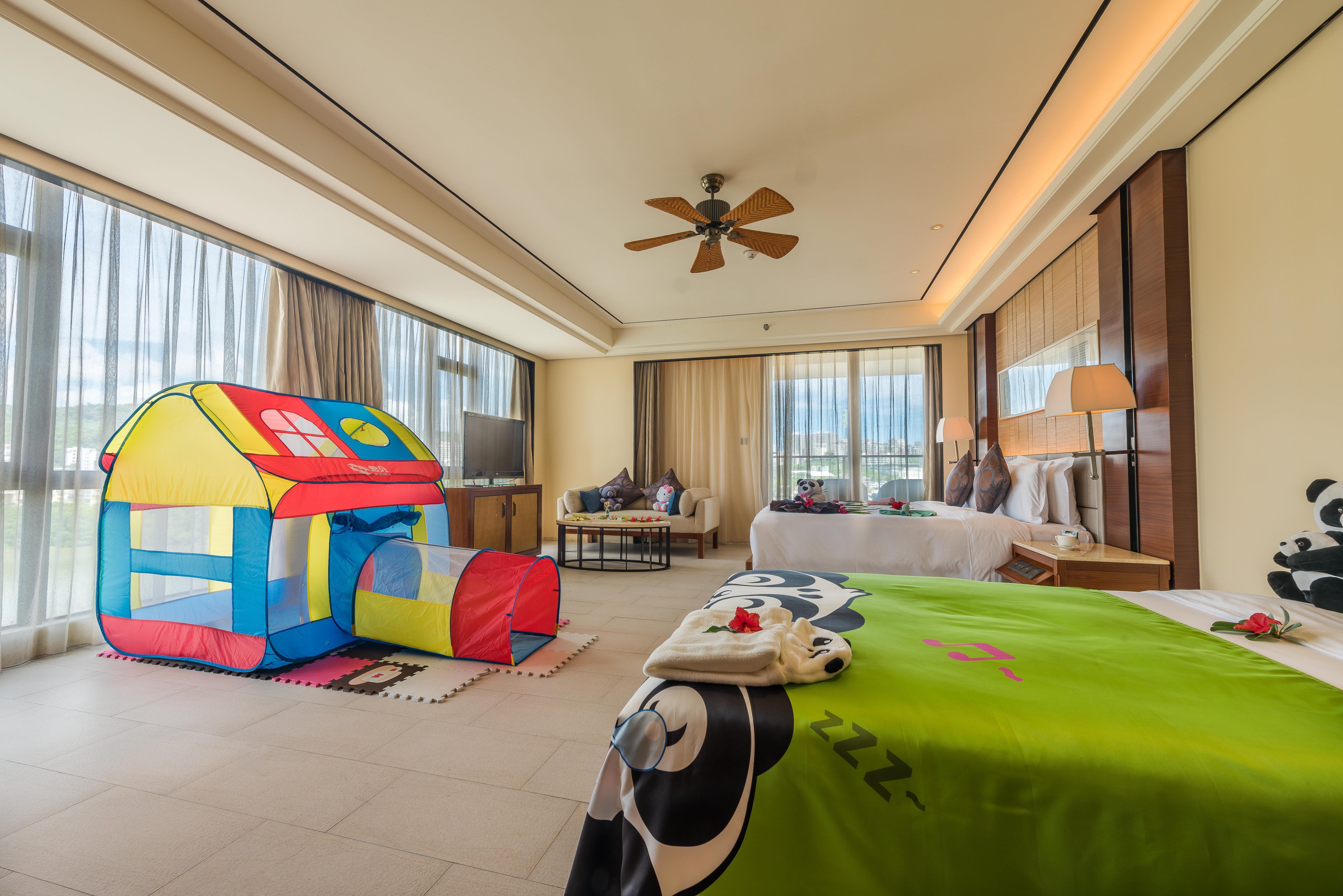 คราวน์ พลาซา ซานยา ซิตี้เซ็นเตอร์ Hotel ซานย่า ภายนอก รูปภาพ