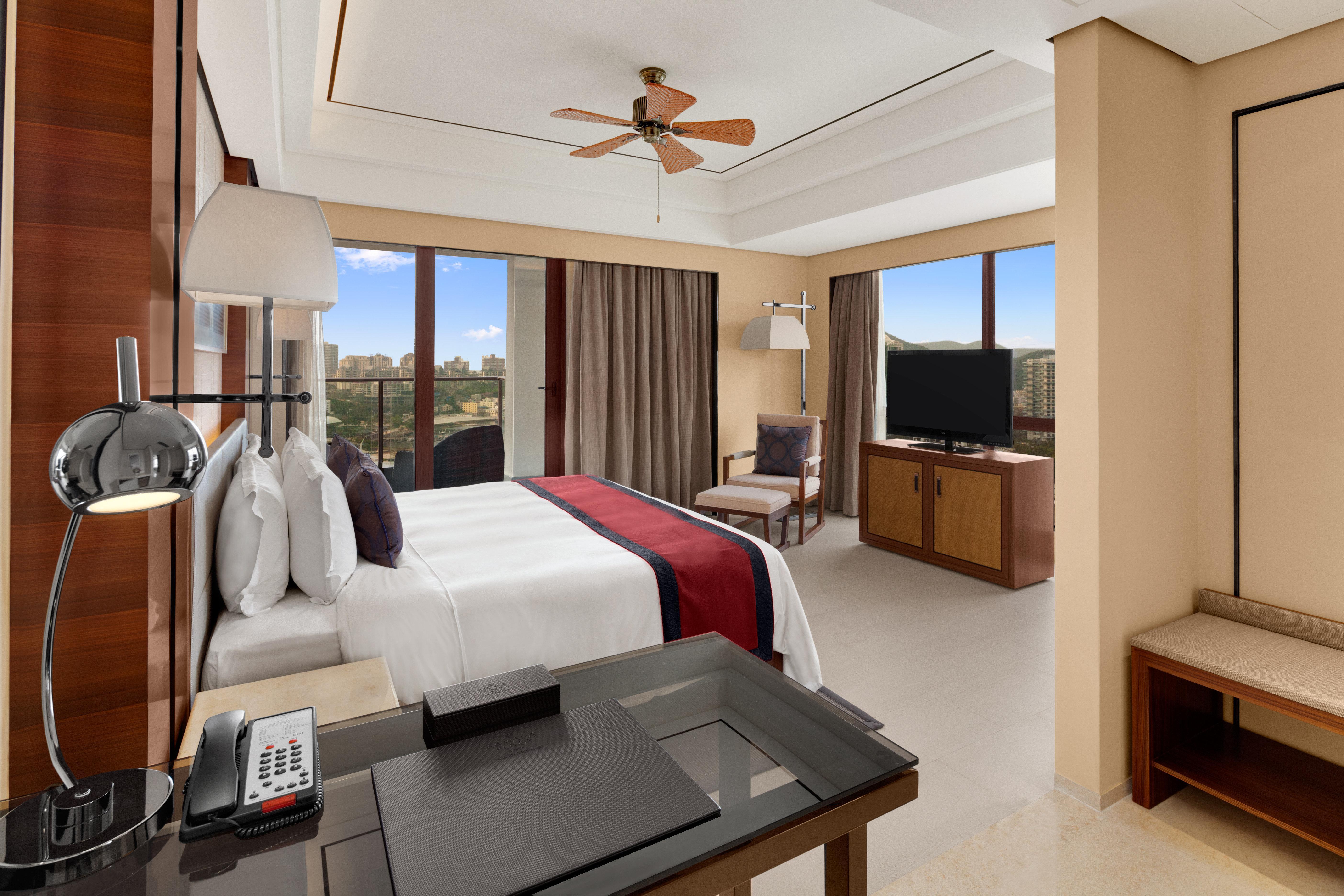 คราวน์ พลาซา ซานยา ซิตี้เซ็นเตอร์ Hotel ซานย่า ภายนอก รูปภาพ
