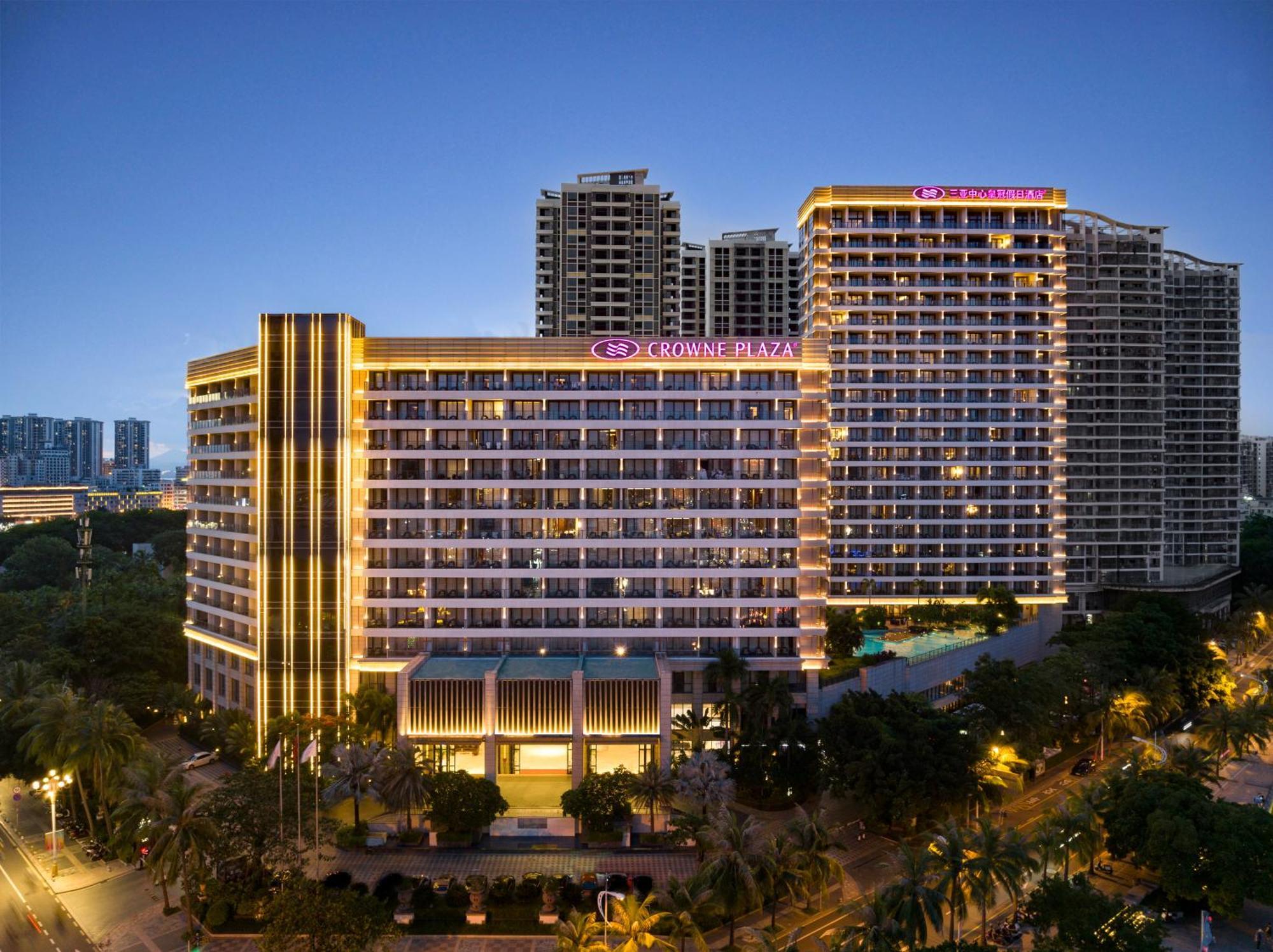 คราวน์ พลาซา ซานยา ซิตี้เซ็นเตอร์ Hotel ซานย่า ภายนอก รูปภาพ