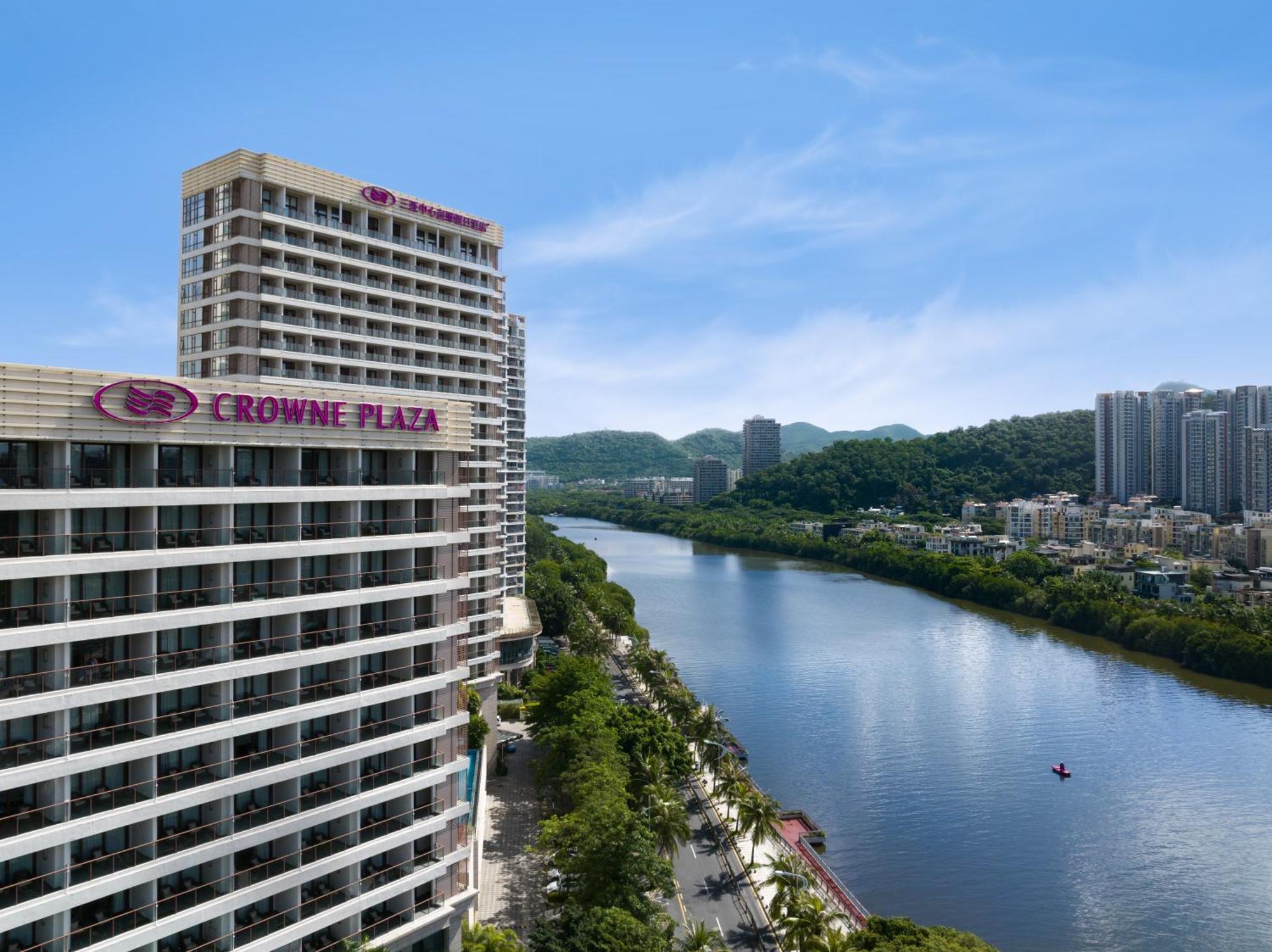 คราวน์ พลาซา ซานยา ซิตี้เซ็นเตอร์ Hotel ซานย่า ภายนอก รูปภาพ